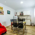 Apartments Franicevic